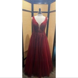 Ellie Wilde @ Stella’s Beautiful Brgndy Prom Dress